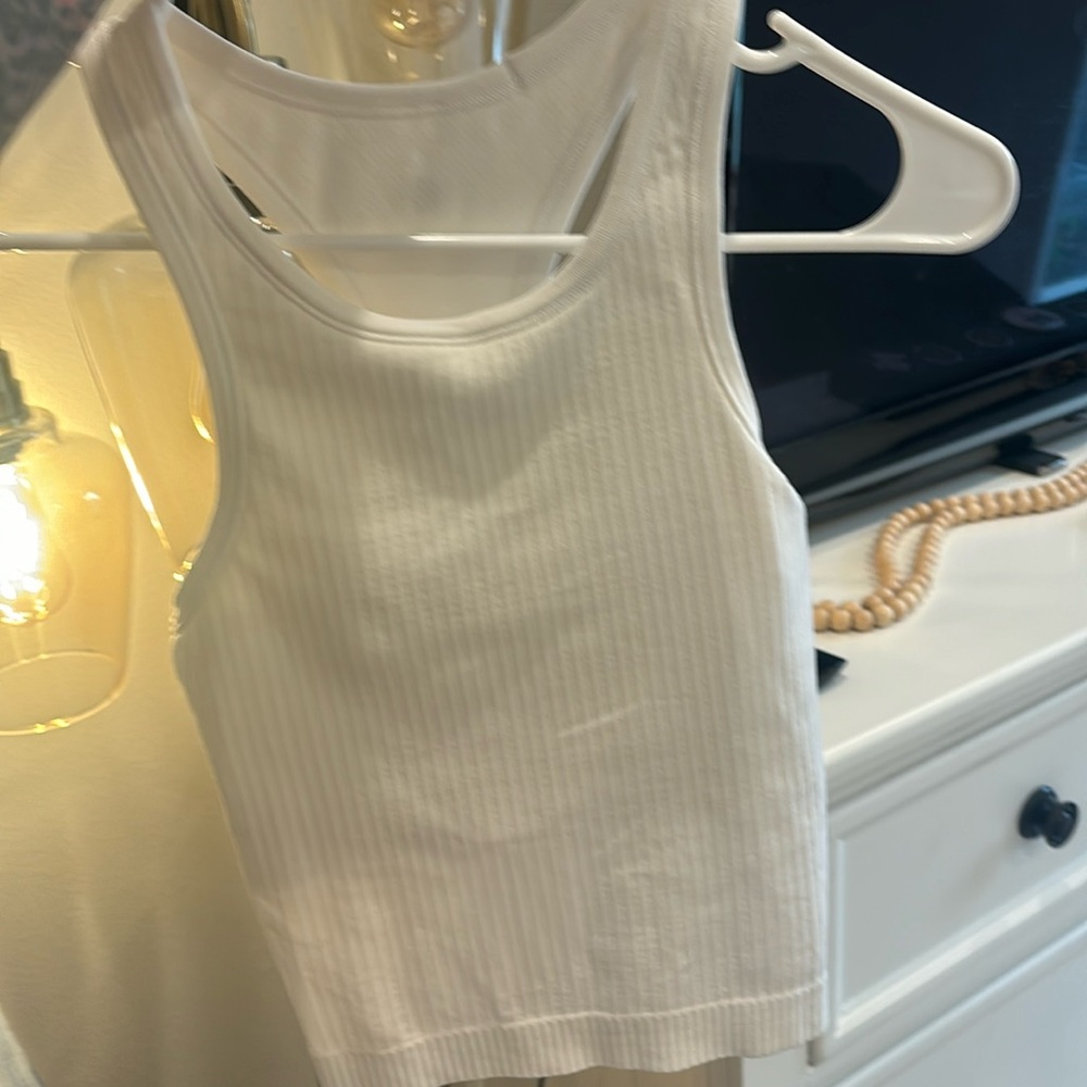 Lulu Ribbed tank with built in bra